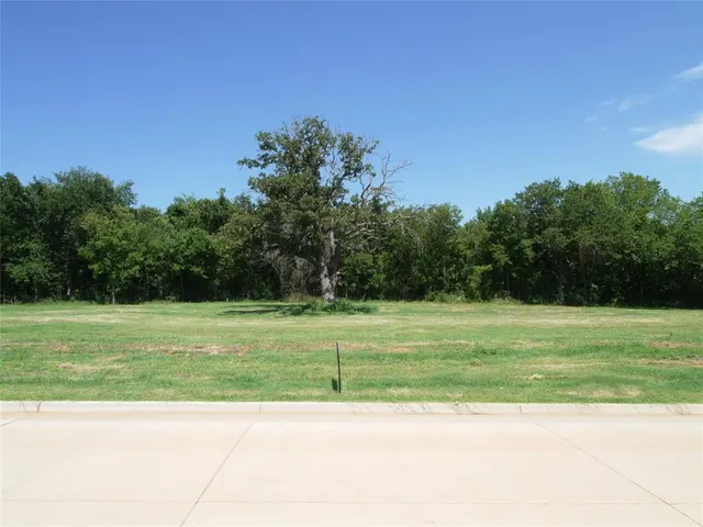 Front exterior — 1700 Cambria Drive, Edmond, OK 73013
