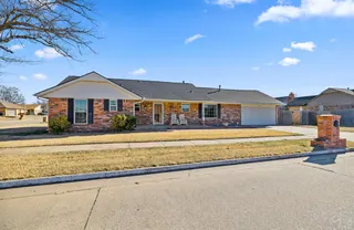 Sold home at 13100 Turtlecreek Court