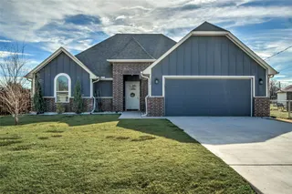 Sold home at 1702 E Rogers Street