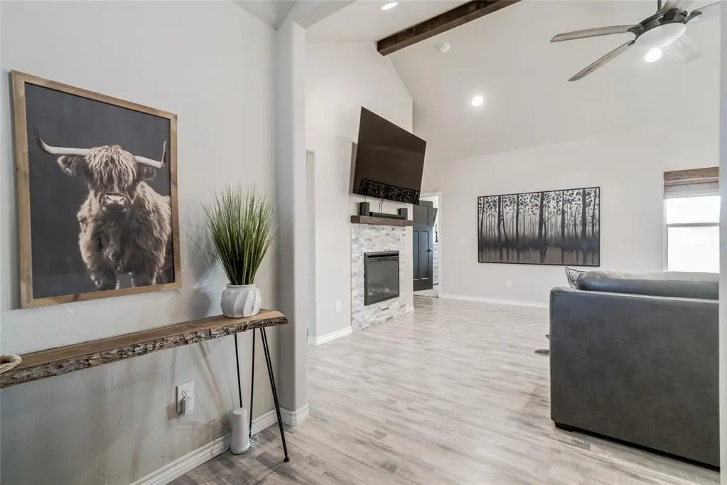 Photo 5 — 1702 E Rogers Street, El Reno, OK 73036