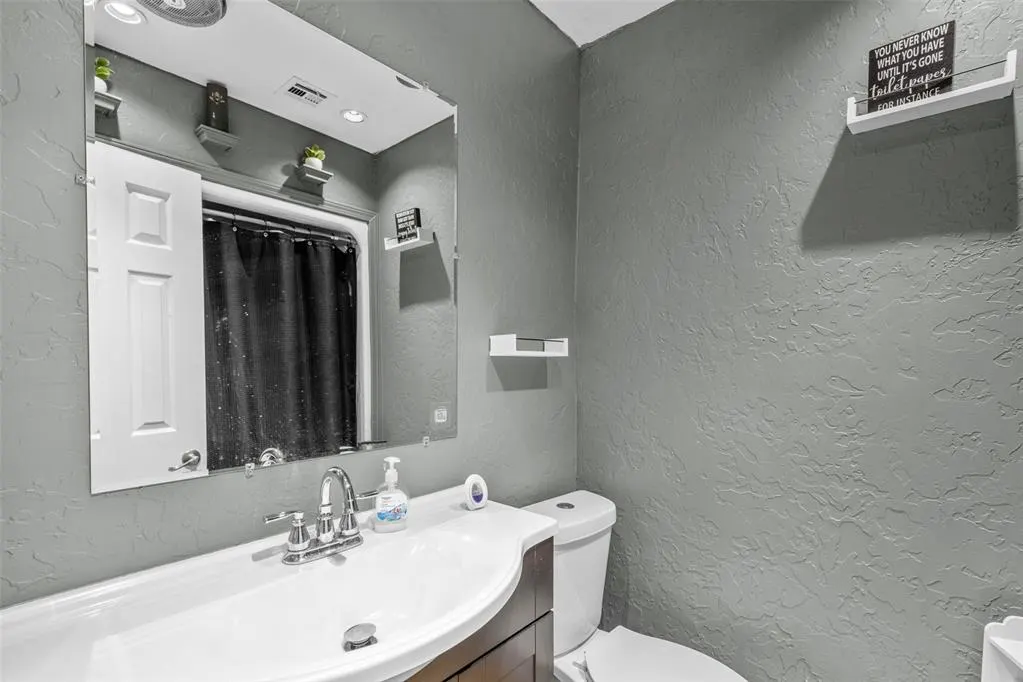 Photo 21 — 109 Sunny Lane, Elgin, OK 73538