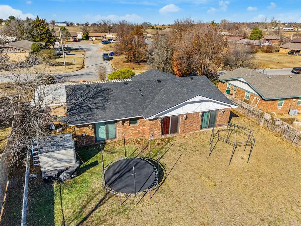 Photo 33 — 109 Sunny Lane, Elgin, OK 73538