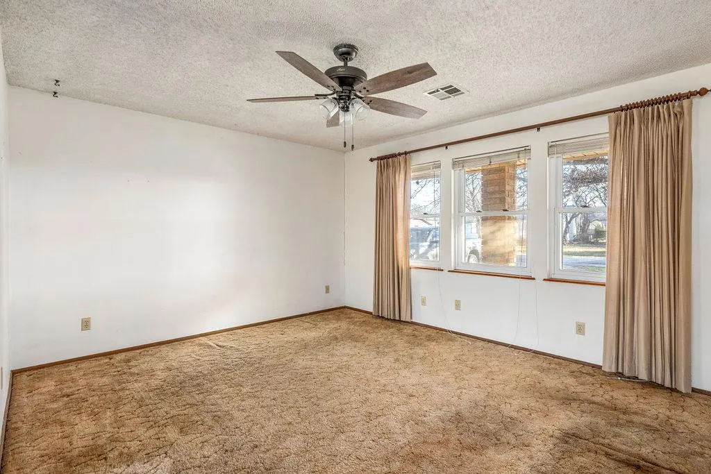 Photo 4 — 11610 N 190th East Avenue, Collinsville, OK 74021