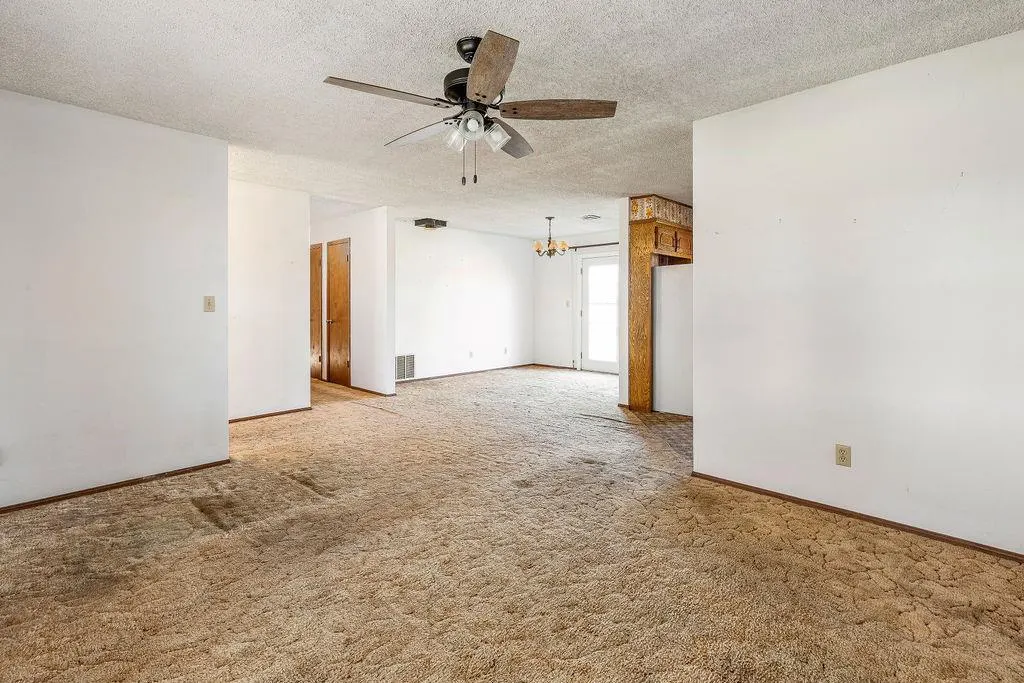 Photo 6 — 11610 N 190th East Avenue, Collinsville, OK 74021