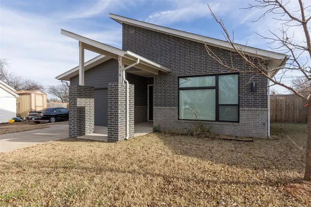 Photo 6 — 518 N Marshall Drive, Midwest City, OK 73110