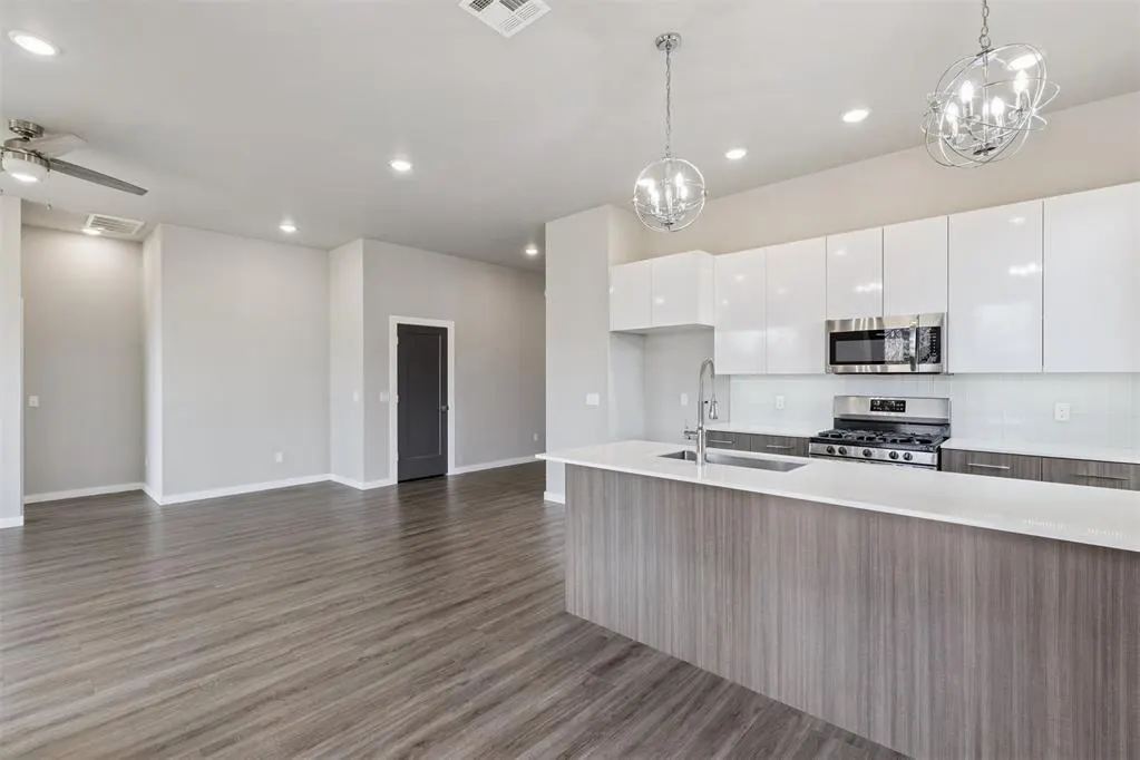 Photo 14 — 518 N Marshall Drive, Midwest City, OK 73110