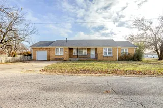 Sold home at 2401 N Bell Avenue