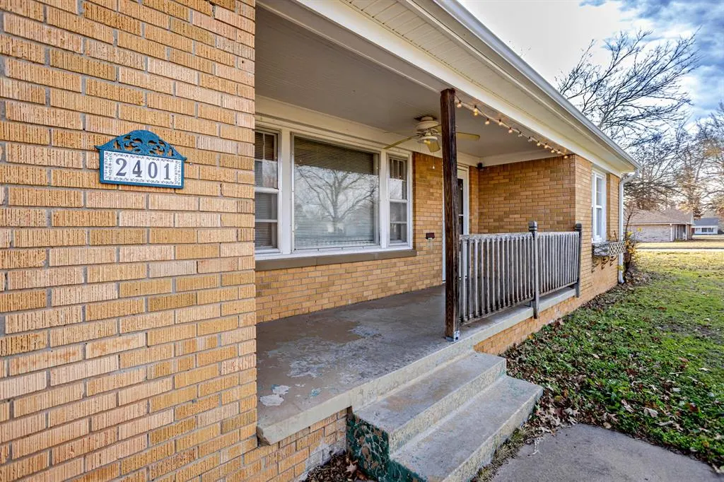 Photo 4 — 2401 N Bell Avenue, Shawnee, OK 74804