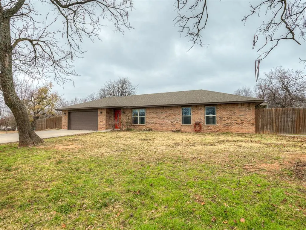 Photo 2 — 702 E 6th Street, Chandler, OK 74834