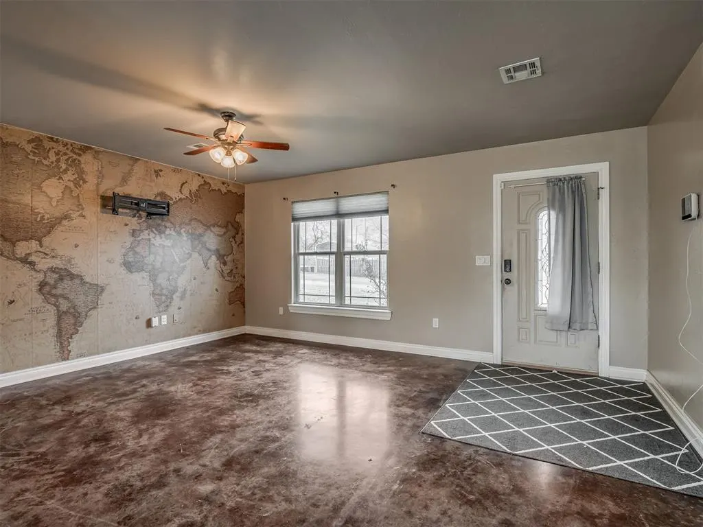 Photo 5 — 702 E 6th Street, Chandler, OK 74834