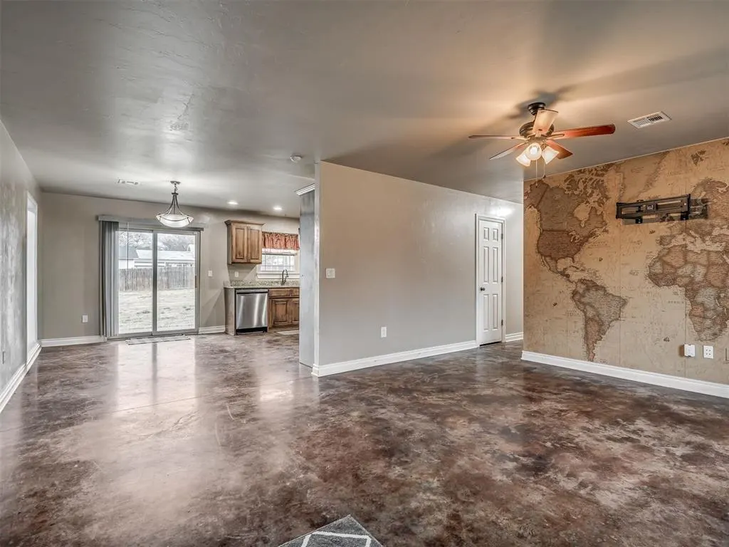 Photo 7 — 702 E 6th Street, Chandler, OK 74834