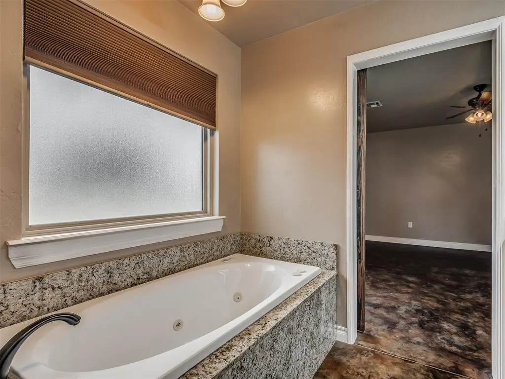 Photo 25 — 702 E 6th Street, Chandler, OK 74834