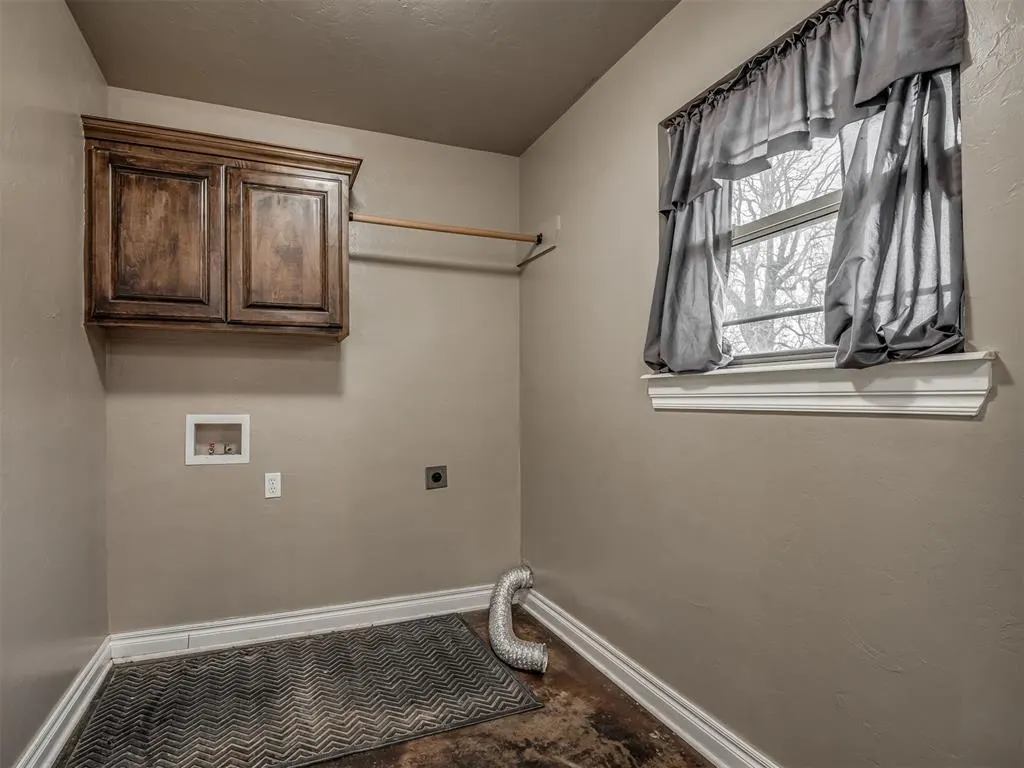 Photo 35 — 702 E 6th Street, Chandler, OK 74834