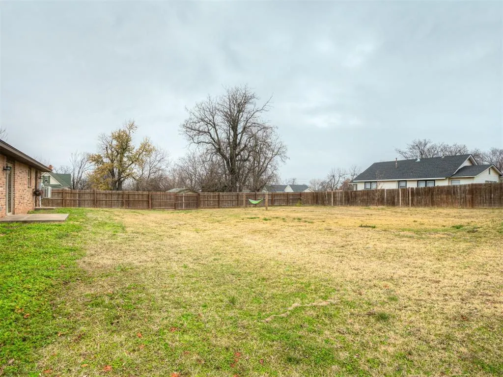 Photo 40 — 702 E 6th Street, Chandler, OK 74834