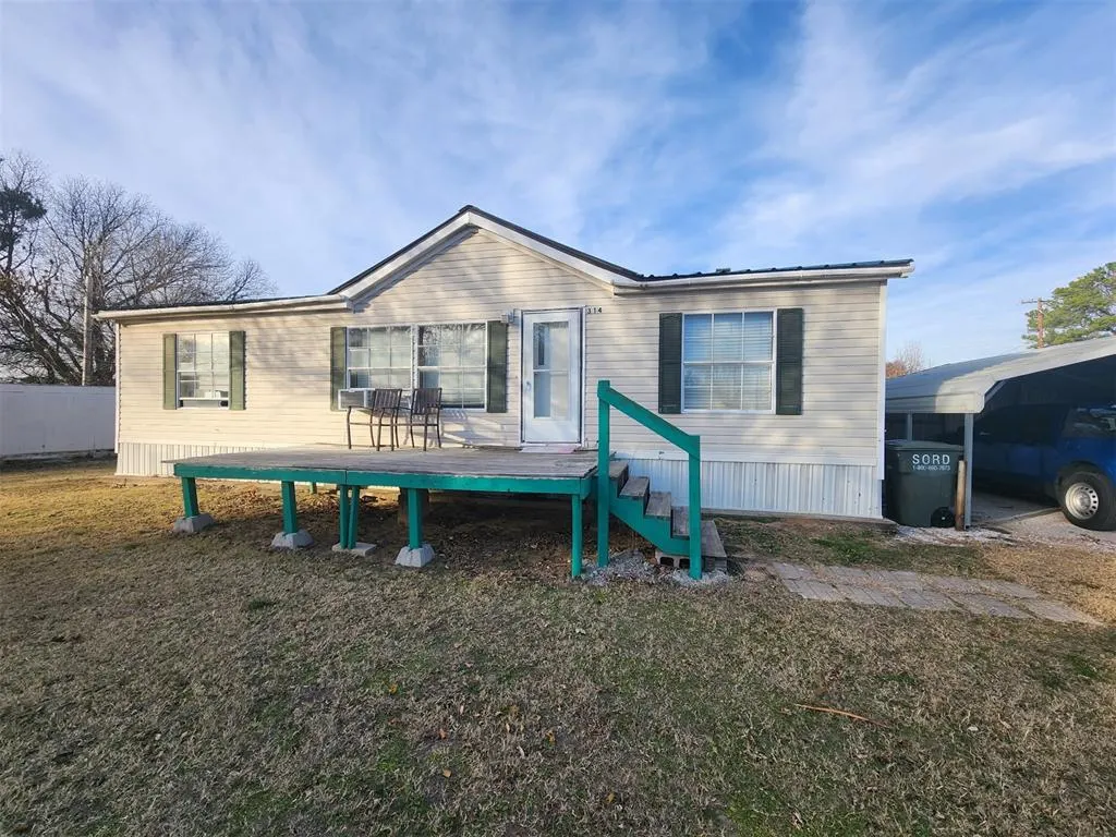 Front exterior — 314 Pine Street, Wilson, OK 73463