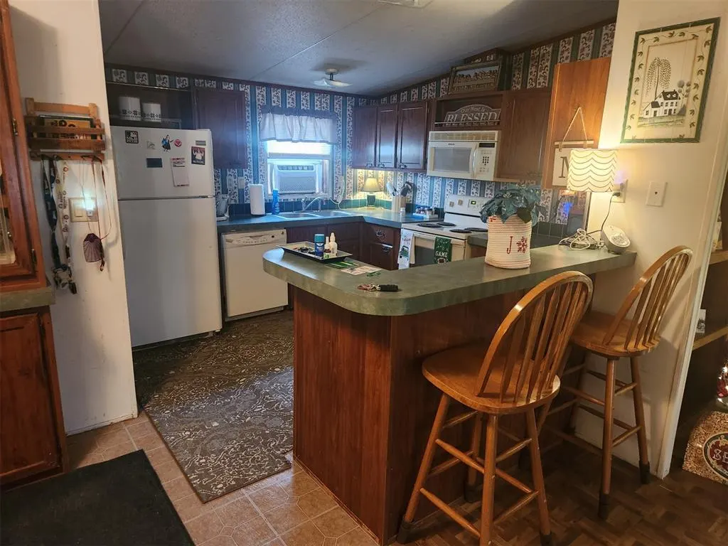 Photo 3 — 314 Pine Street, Wilson, OK 73463
