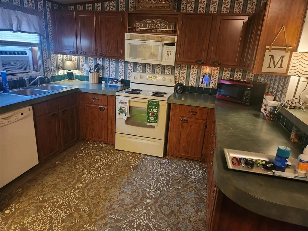 Photo 4 — 314 Pine Street, Wilson, OK 73463