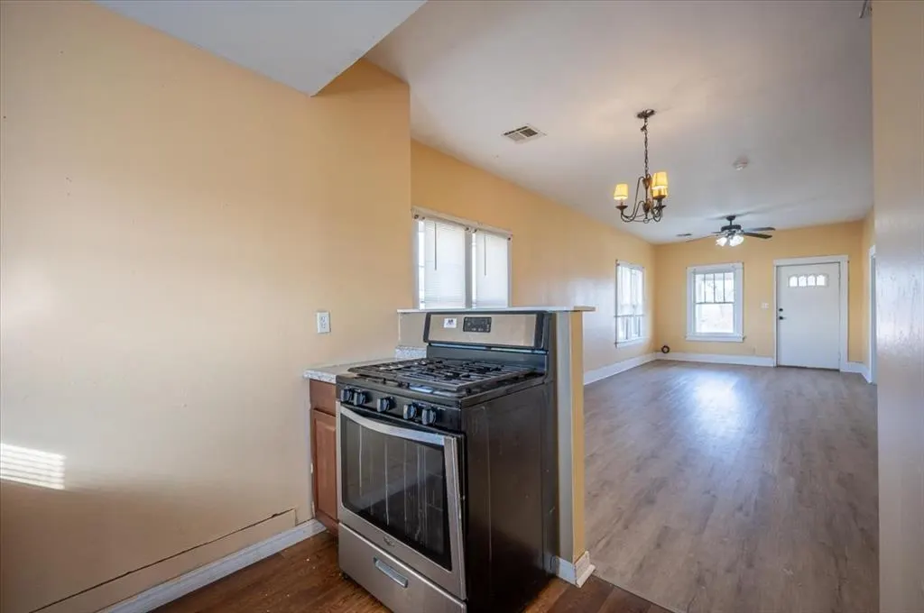 Photo 13 — 315 N Kings Highway, Cushing, OK 74023