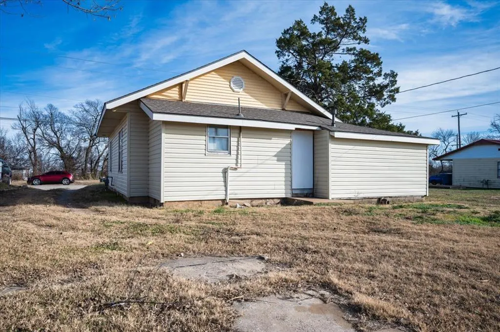 Photo 32 — 315 N Kings Highway, Cushing, OK 74023
