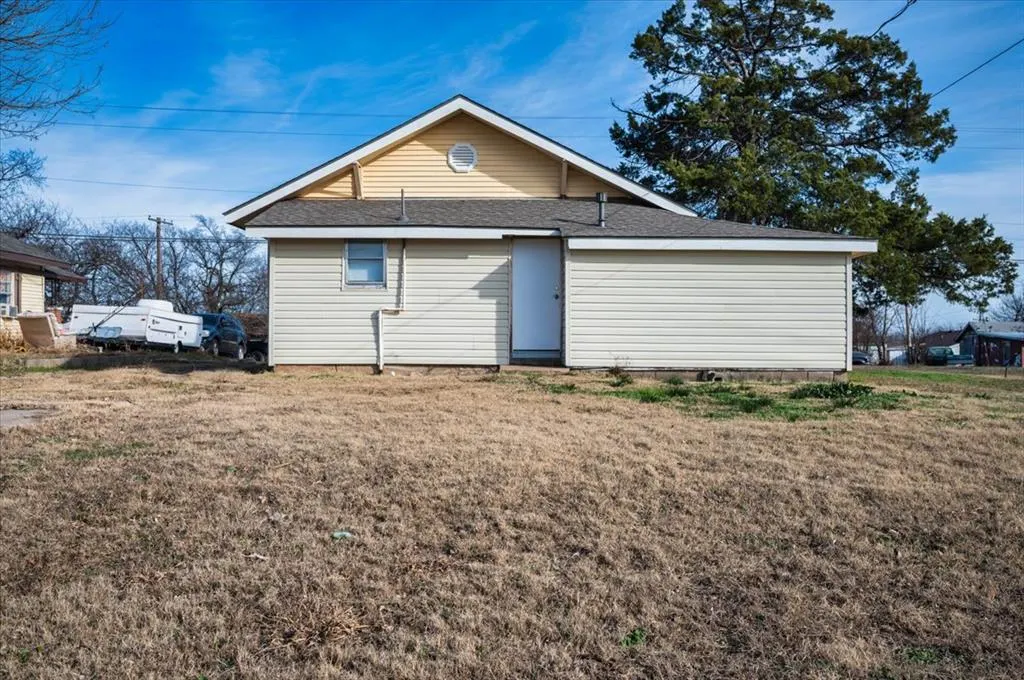 Photo 33 — 315 N Kings Highway, Cushing, OK 74023