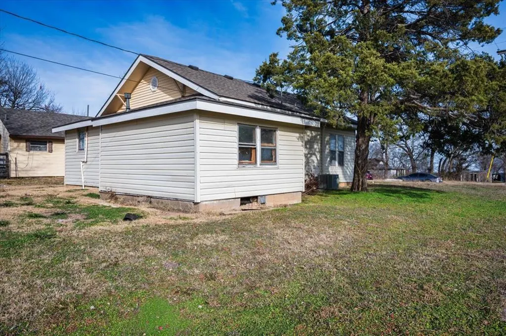 Photo 35 — 315 N Kings Highway, Cushing, OK 74023