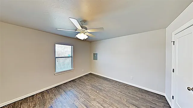 Photo 6 — 11521 Keystone Circle, Oklahoma City, OK 73114