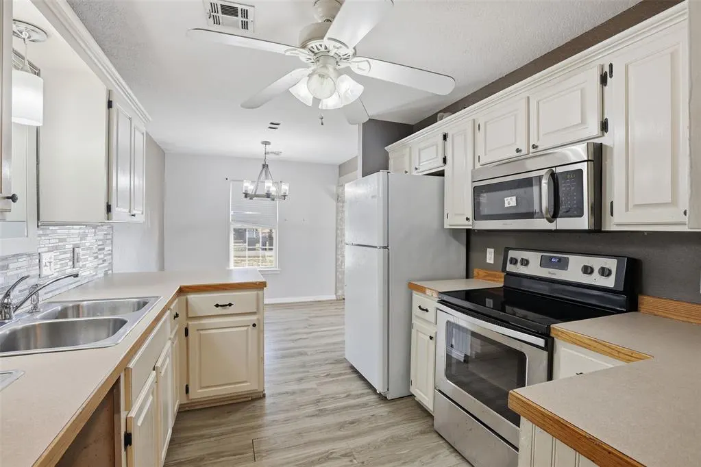 Photo 11 — 1003 W Oak Street, Stroud, OK 74079