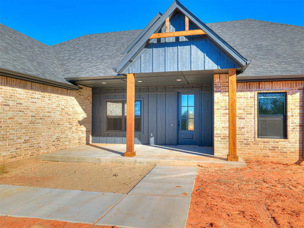 Photo 5 — 10470 Bison Way, Blanchard, OK 73010