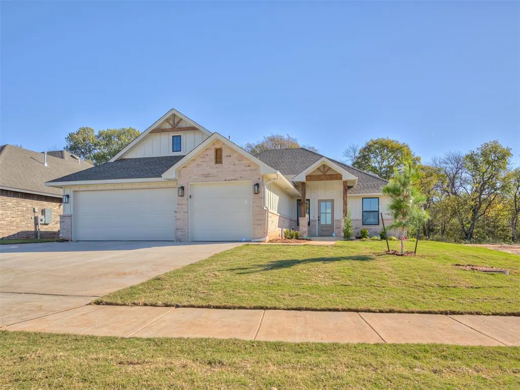 Photo 2 — 133 Firethorn Way, Noble, OK 73068