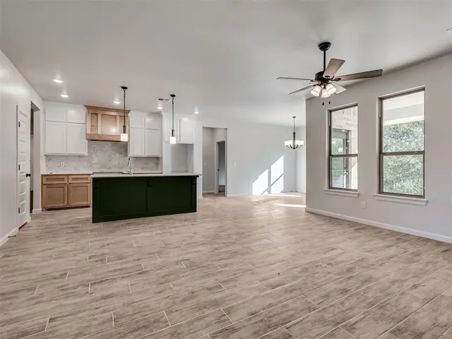 Photo 5 — 133 Firethorn Way, Noble, OK 73068