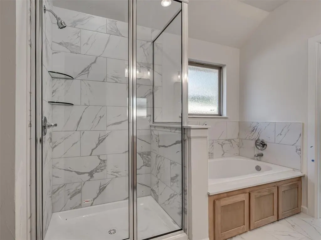 Photo 18 — 133 Firethorn Way, Noble, OK 73068