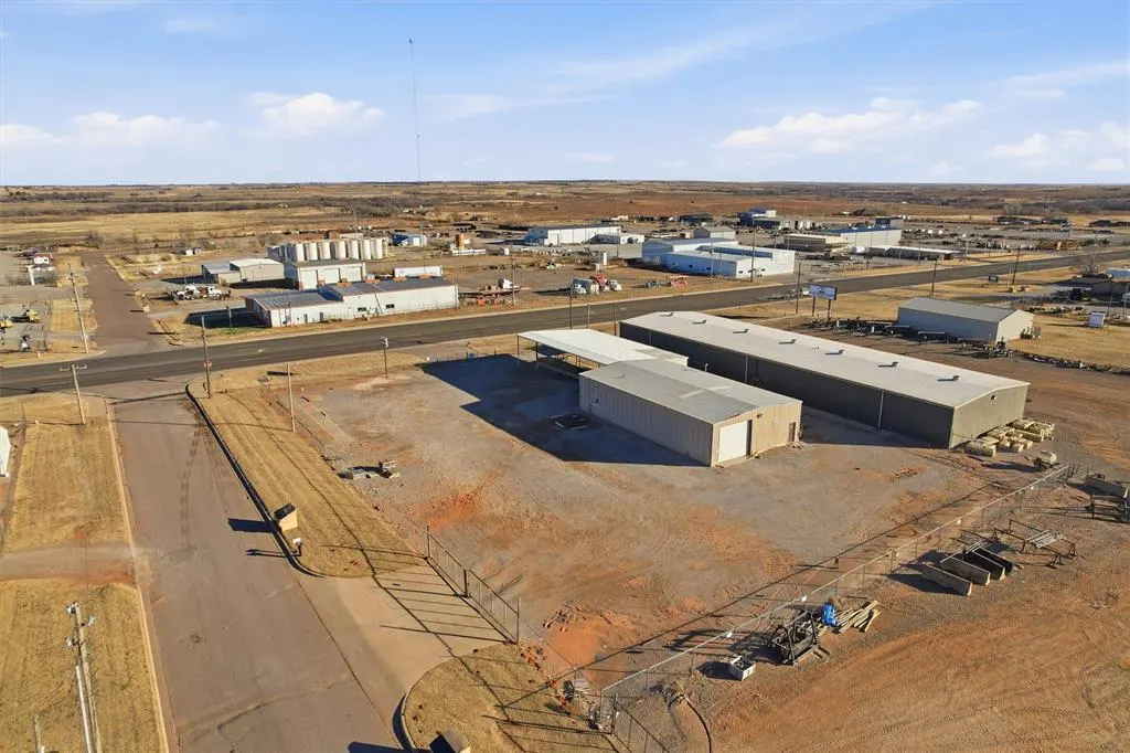 Photo 31 — 100 Shale Drive, Elk City, OK 73644