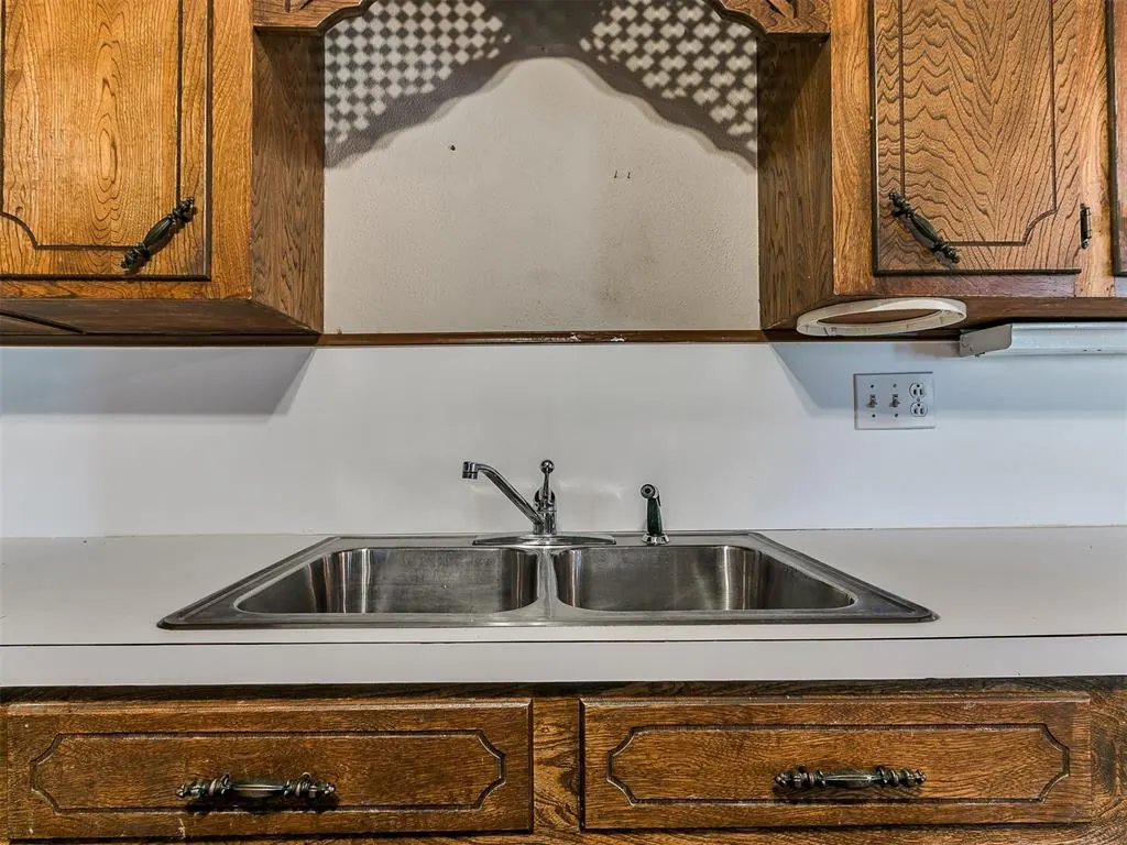 Photo 33 — 2428 NE 9th Avenue, Norman, OK 73071