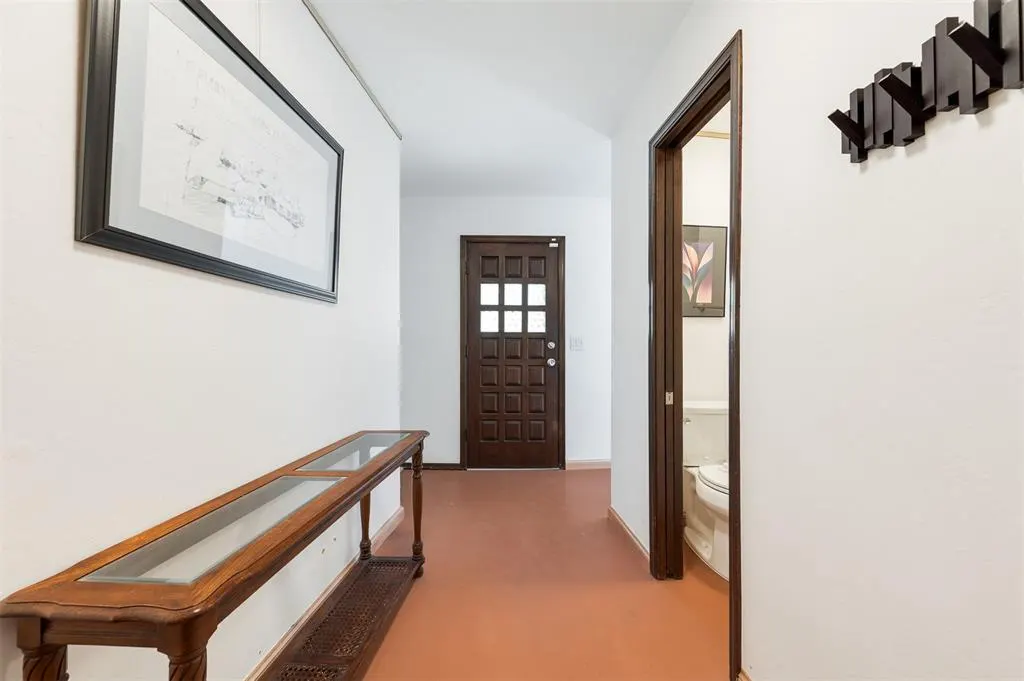 Photo 5 — 3400 Norcrest Drive, Oklahoma City, OK 73121