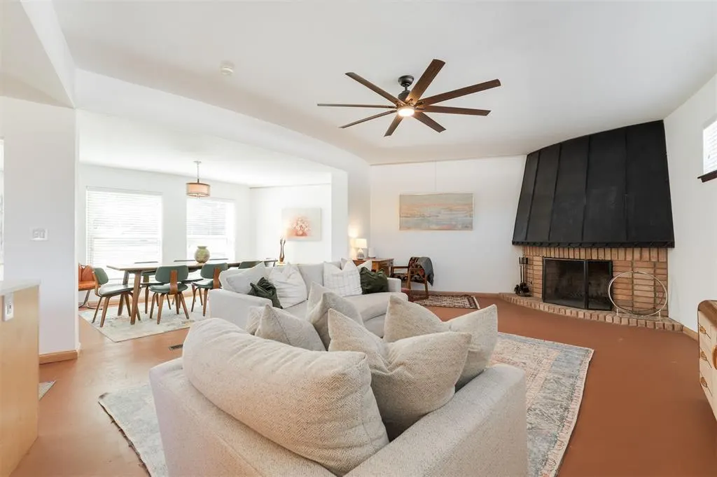 Photo 9 — 3400 Norcrest Drive, Oklahoma City, OK 73121