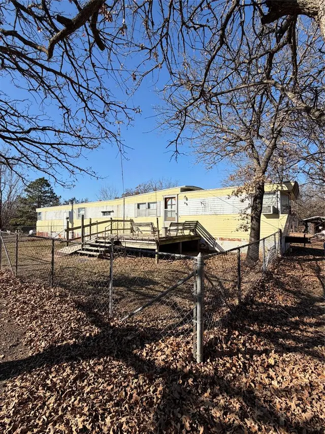 Photo 4 — 18865 E Stonetree Lane, Luther, OK 73054