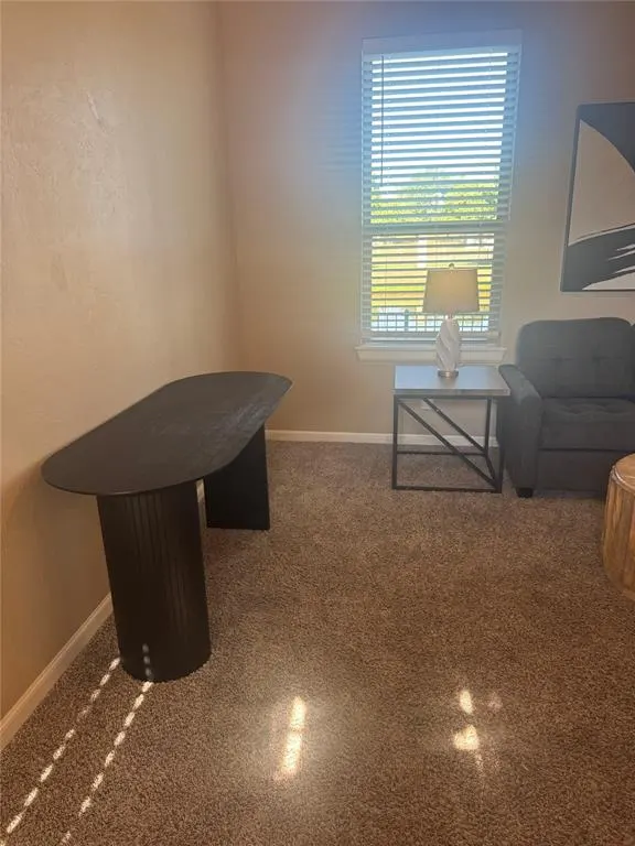 Photo 2 — 3312 Enclave Lane, Norman, OK 73072