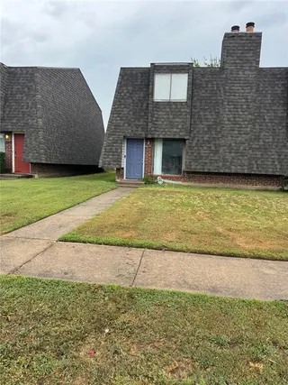 Sold home at 1305 Eastgate Drive #1307