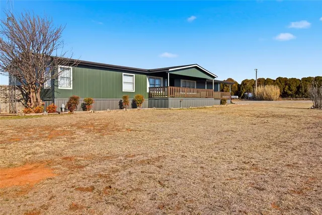 Photo 2 — 21821 E 1390 Road, Hobart, OK 73651