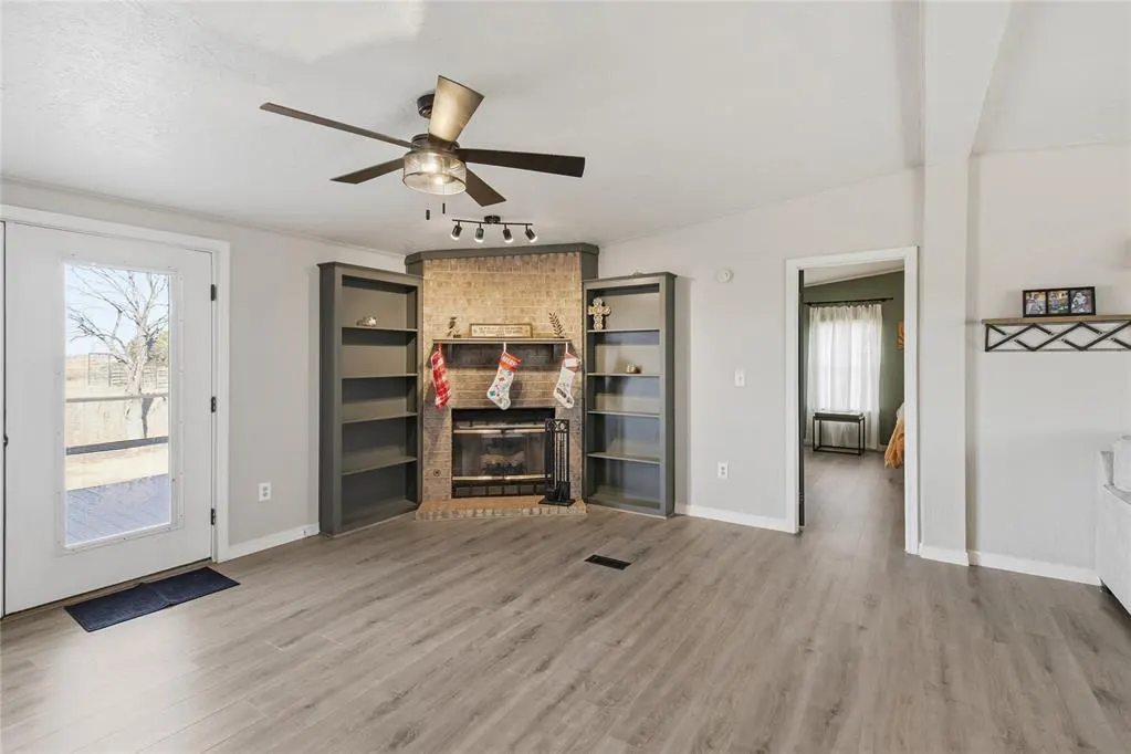 Photo 15 — 21821 E 1390 Road, Hobart, OK 73651