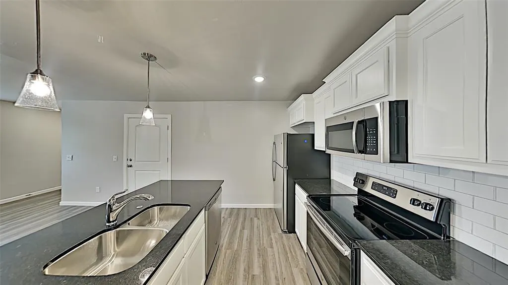 Photo 8 — 11218 Howard Drive, Oklahoma City, OK 73114