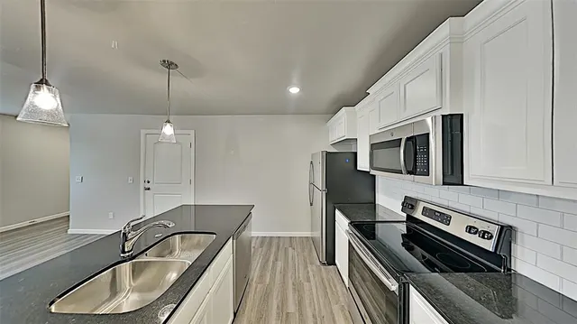 Photo 8 — 11218 Howard Drive, Oklahoma City, OK 73114