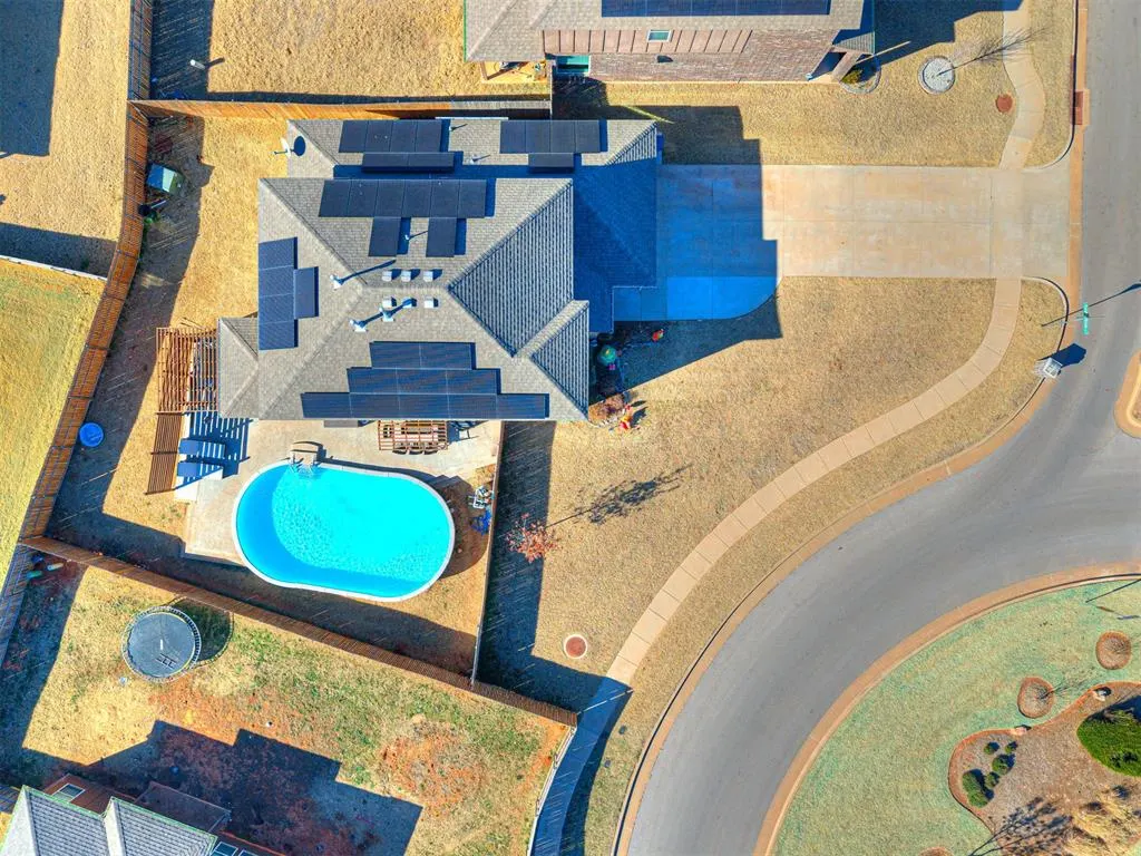 Photo 2 — 14017 Babbling Brook Drive, Piedmont, OK 73078