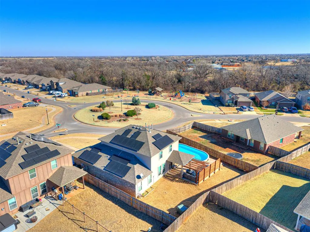 Photo 3 — 14017 Babbling Brook Drive, Piedmont, OK 73078