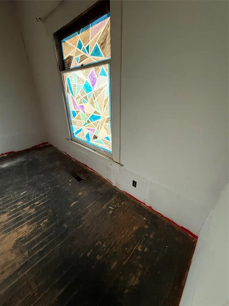 Photo 7 — 103 W 5th Street, Stroud, OK 74079