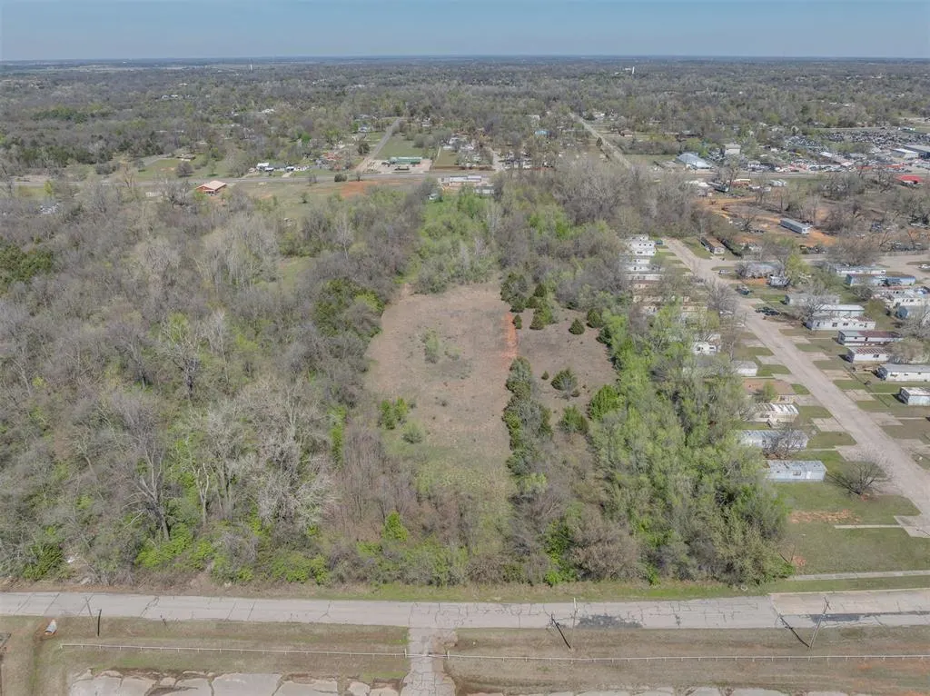 Photo 2 — 9632 NE 23rd Street, Midwest City, OK 73141