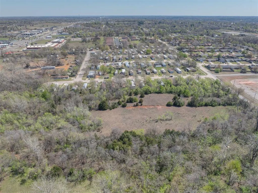 Photo 6 — 9632 NE 23rd Street, Midwest City, OK 73141