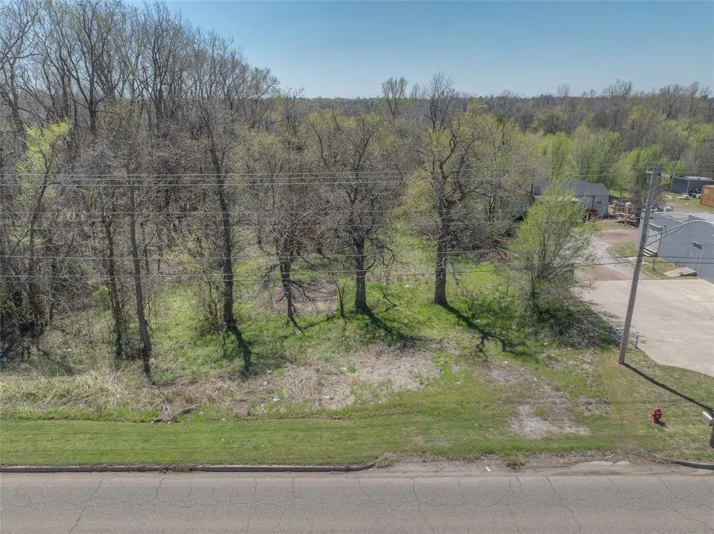 Photo 8 — 9632 NE 23rd Street, Midwest City, OK 73141