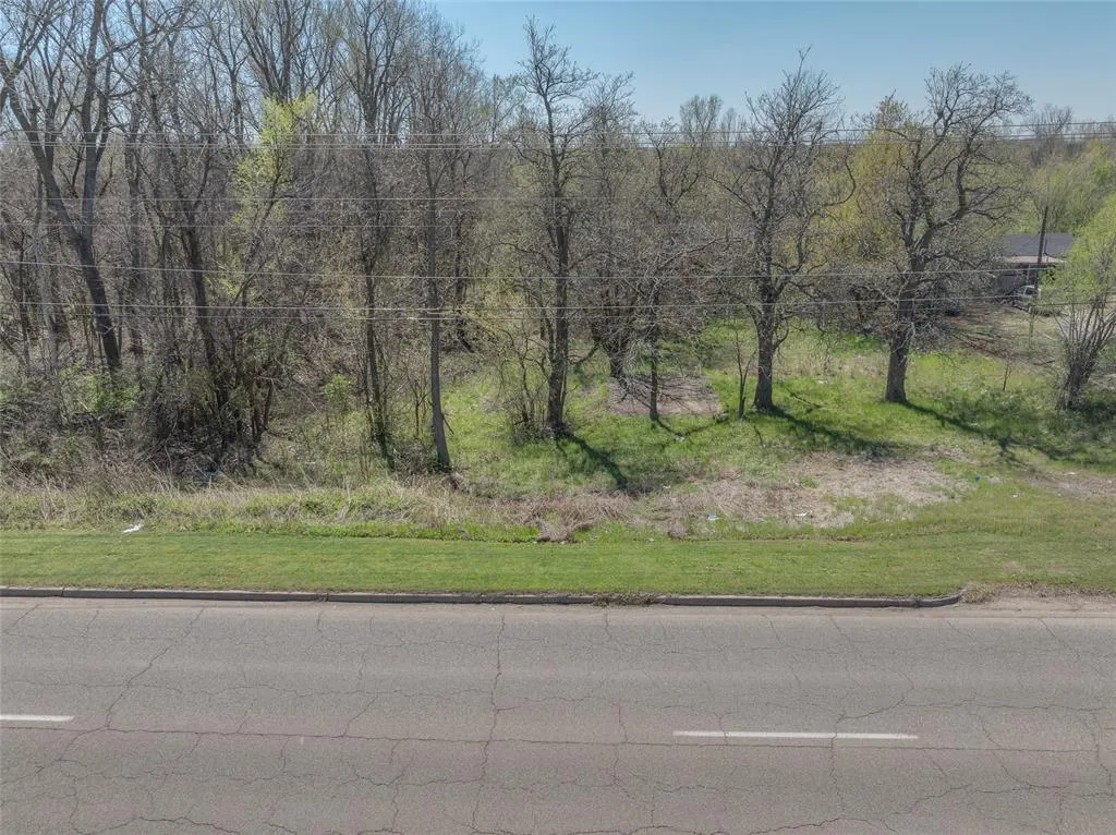 Photo 10 — 9632 NE 23rd Street, Midwest City, OK 73141