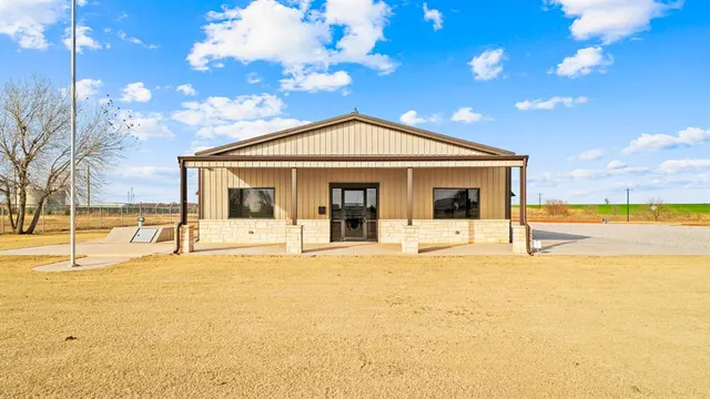 Photo 3 — 7475 Alfadale Street, Union City, OK 73090